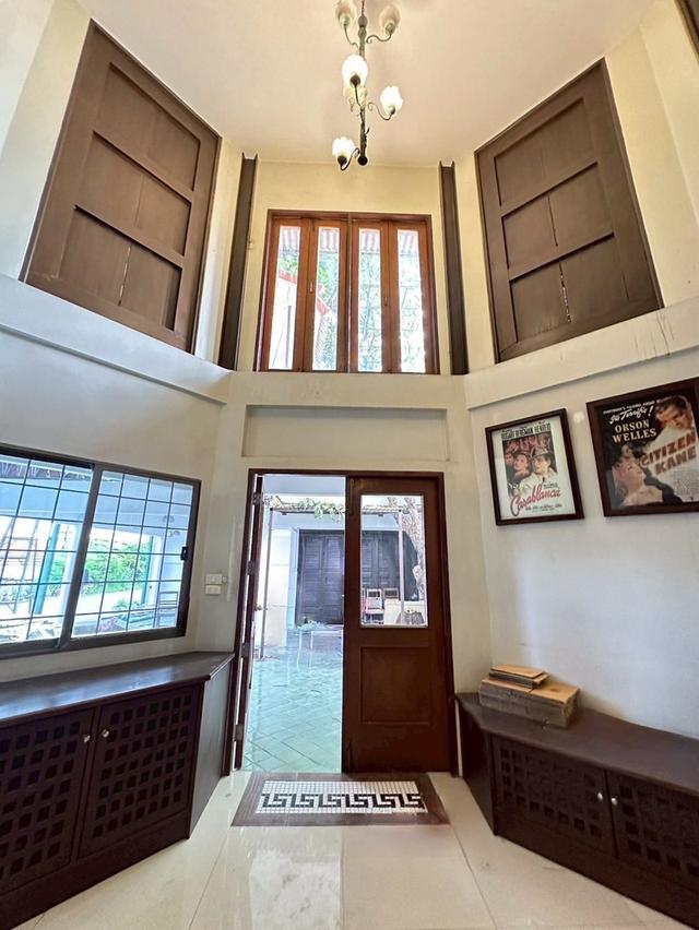 🏡🏢 ให้เช่าด่วน! โฮมออฟฟิศ/บ้านเดี่ยว 2 ชั้น โชคชัย 4 พื้นที่ใช้สอย 500 ตร.ม. รีโนเวทใหม่! 4+1 ห้องนอน จอดรถได้ 3-8 คัน 🚗 45,000 บาท/เดือน 5