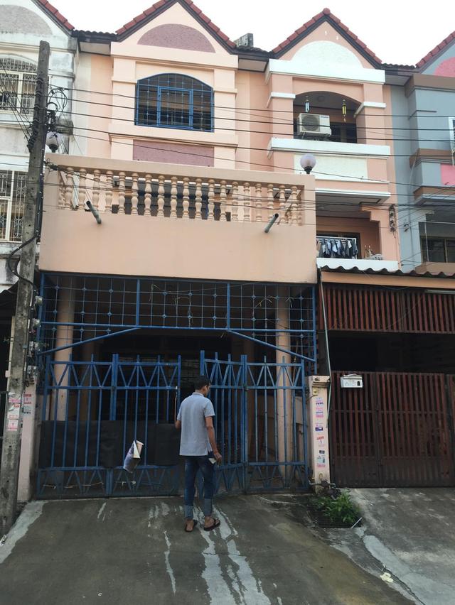 ขาย เทาวน์เฮ้าส์ 3 ชั้น 19