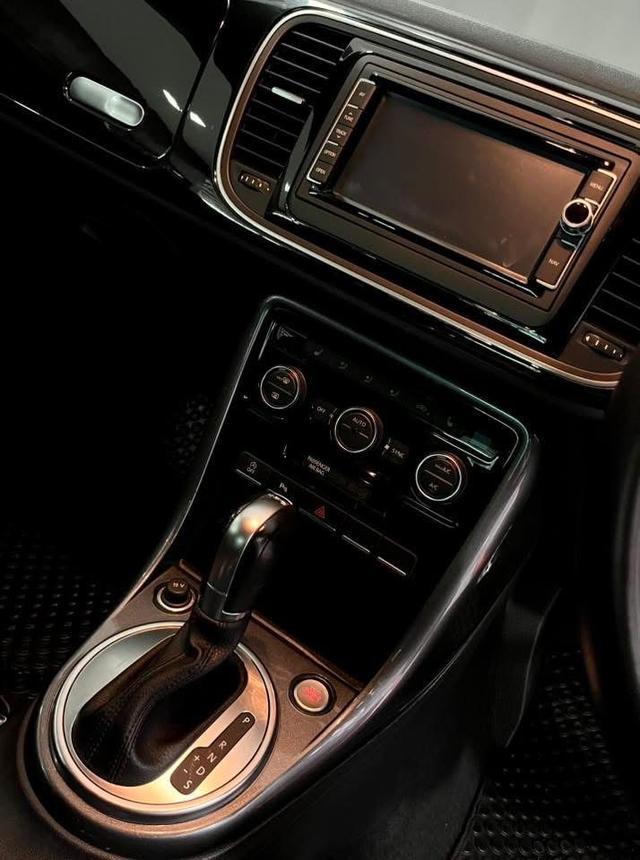 Volkswagen Beetle 1.4 TSI Coupe R-Line 2020 11