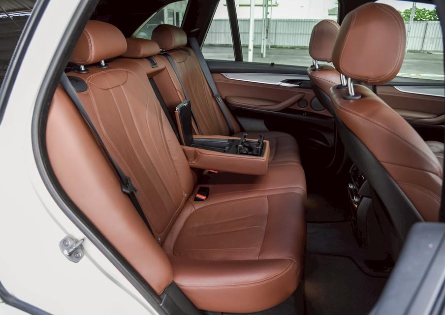 BMW X5 2.0 xDrive40e M Sport AWD F15 AT 2019ไมล์ 122,xxx km. !!! รูปที่ 12
