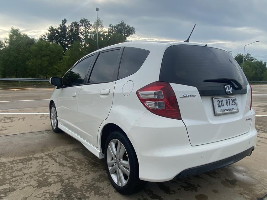 Honda Jazz GE 2010  ไมล์แท้  4