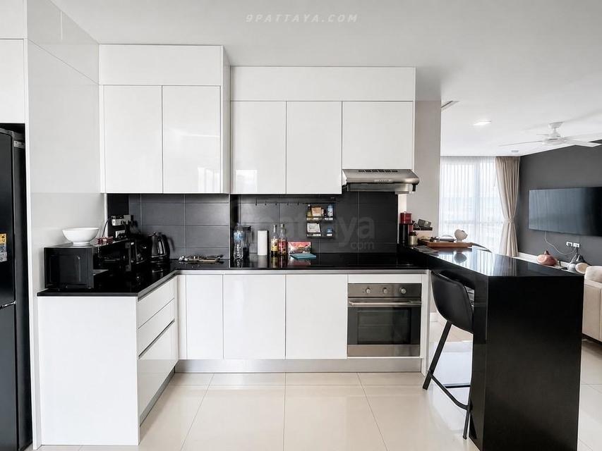 For Rent — Spacious 3-Bedroom Condo at Apus Condominium PattayaLarge condo for rent at Apus Condominium Pattaya, located in the city center near Big C 10