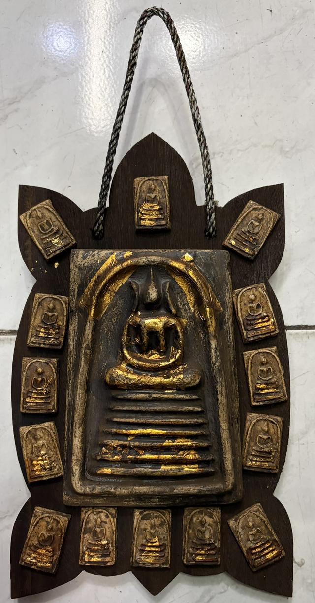 พระสมเด็จวัดระฆังค่ะ