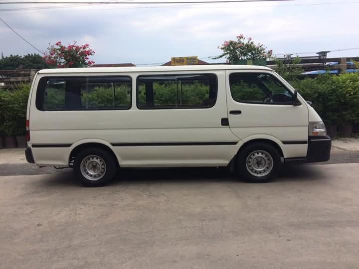 Toyota Hiace LH175 3