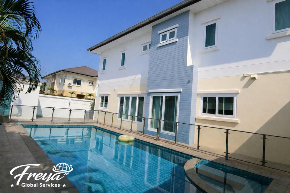 🏡✨ Luxury Family Pool Villa – East Pattaya 📍 Lakeside Court 5 | Pong, Banglamung, Chonburi 3