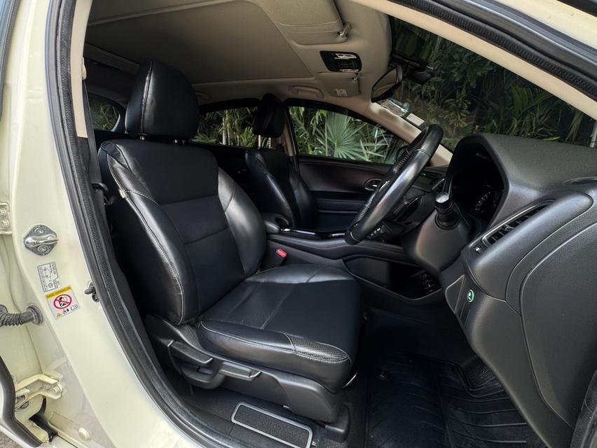 Honda Hrv 1.8E Sunroof AT 2015 สีขาว รูปที่ 8