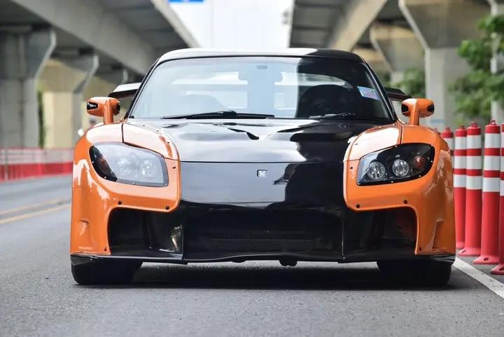 รถบ้านสวยๆ Mazda RX 7