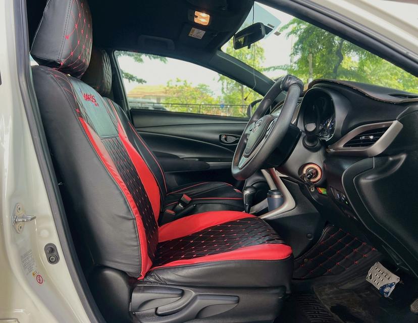 Toyota Yaris 1.2 E Hatchback Auto ปี 2019 6