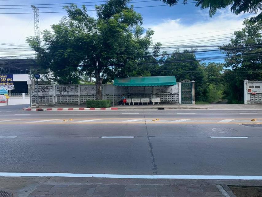 ขายที่ดินแปลงสวยติดถนน 2 ด้าน ติดถนนเฉลิมพระเกียรติ ร.9 และถนนซอยเฉลิมพระเกียรติ 12 1