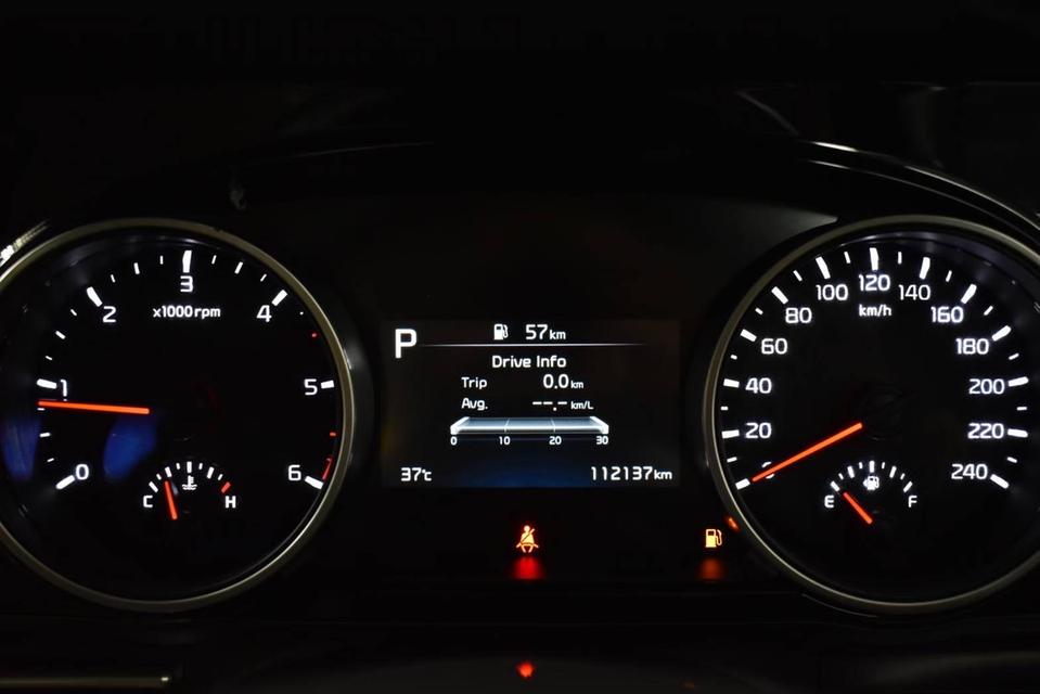 รหัสรถ JRS2122 รถสวยเข้าใหม่ KIA GRAND CARNIVAL 2.2 EX 2021 15