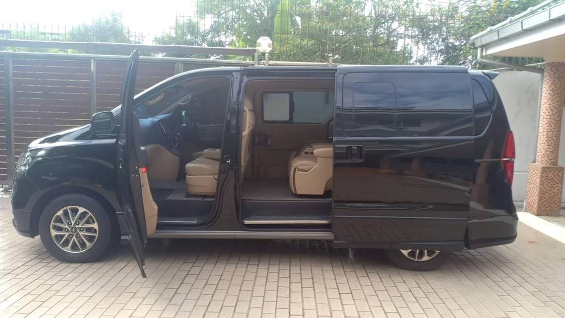 รถฮุนได H1 มือสอง รถใช้มือเดียว 2