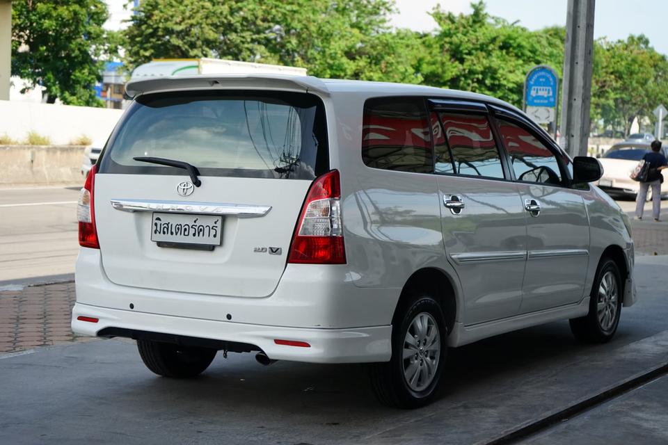 2011 TOYOTA INNOVA 2.0V