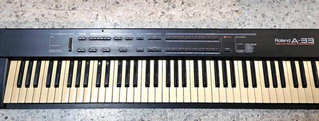 Roland A-33 คีย์บอร์ด 76 Keys Midi Controller