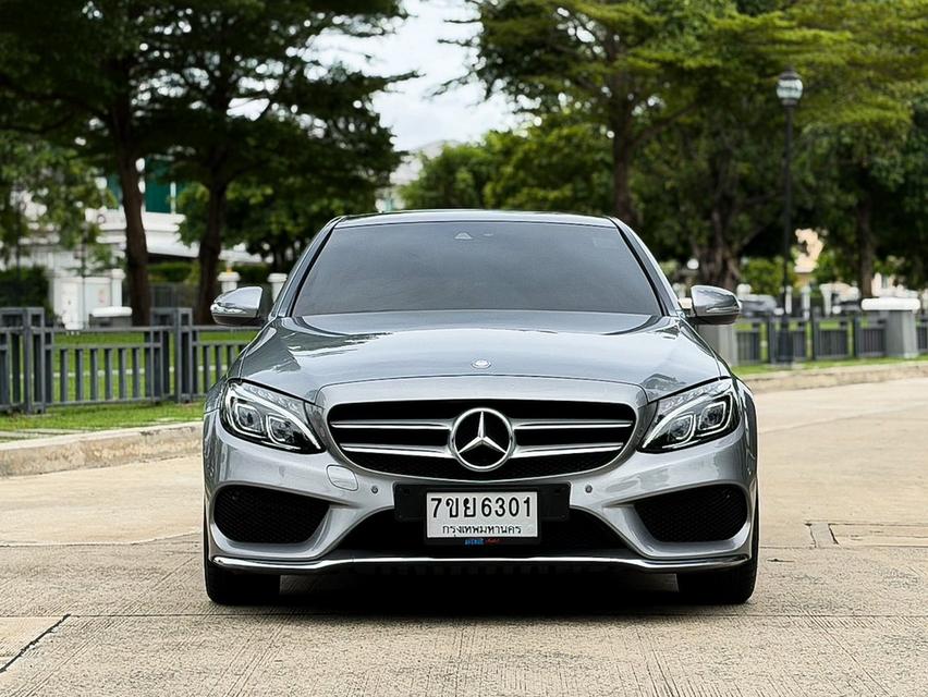 (แจ้งรหัสรถ: AVA6301)🌟 Benz C300 AMG Dynamic W205 ปี 2015  ดีเซล รูปที่ 2