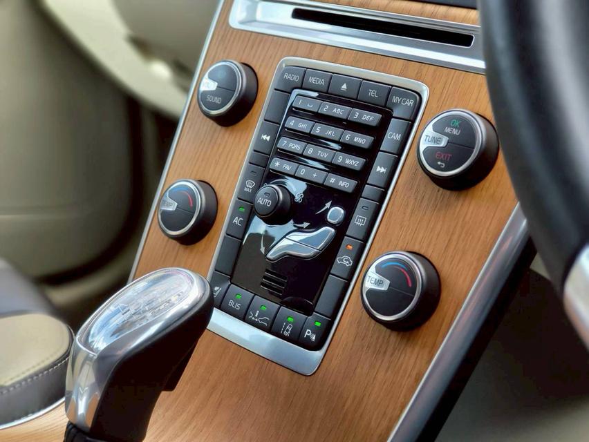  VOLVO XC60 D4 Turbo (Diesel) 2014 SUVหรู วิ่งน้อย สภาพสวยๆ ในราคาที่คุ้มมากๆ 15
