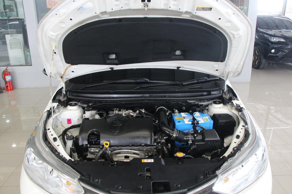 Yaris 1.2Mid Cross  11