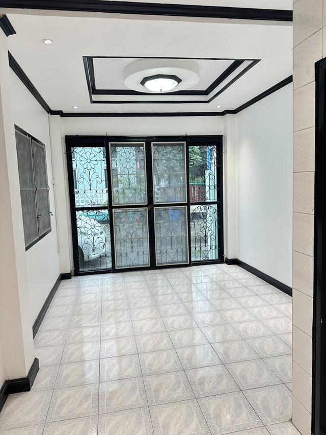 บ้านเดี่ยว 2 ชั้น หมู่บ้านประภาวรรณโฮม 1 (Praphawan Home 1) สุวินทวงศ์-มีนบุรี 14