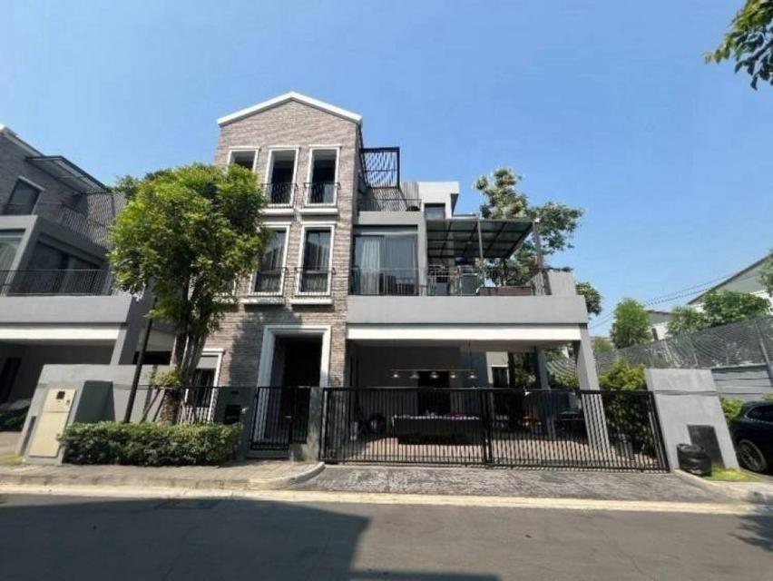 ขายบ้านเดี่ยวหรู Artale Ekkamai – Ramintra 3 ชั้น 59 ตร.ว 390 ตร.ม 5 ห้องนอน 5 ห้องน้ำ 1