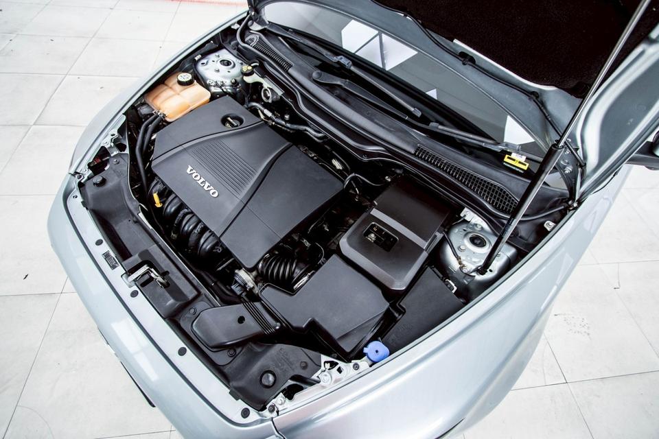 VOLVO V50 2.0 2013  6