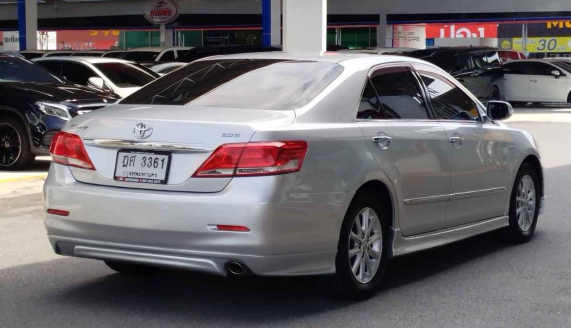 Toyota Camry ปี 2010 สีเทา 3