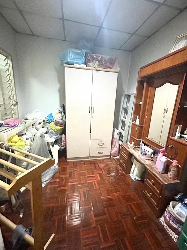 เจ้าของขายเอง ทาวน์เฮาส์ มนวดีพาร์ค ต่อเติมระเบียงหลังบ้านชั้น 2 โทร 0929874299 14