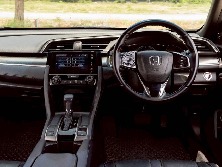 ขาย Honda Civic 1.5Turbo ปี18 12