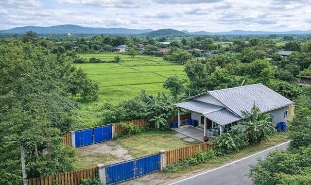 วัดหนองกระทุ่ม 2กม. PTT ปตท.เขาบางแกรก4กม. บ้านสวนชั้นเดียว 2นอน 3 น้ำ ทำเลหนองฉาง 1