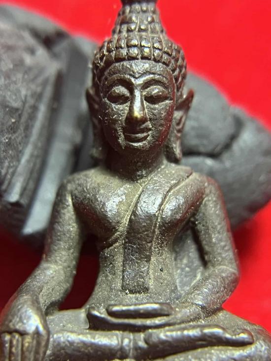 หล่อพระพุทธไม่ทราบที่