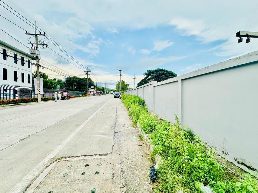 ขายที่ดินชลบุรี เขตพื้นที่ EEC เนื้อที่ 9-1-70 ไร่ ถนนดอนนุ่น ตำบลบึง อำเภอศรีราชา ใกล้นิคมอุตสาหกรรมปิ่นทอง 2 7