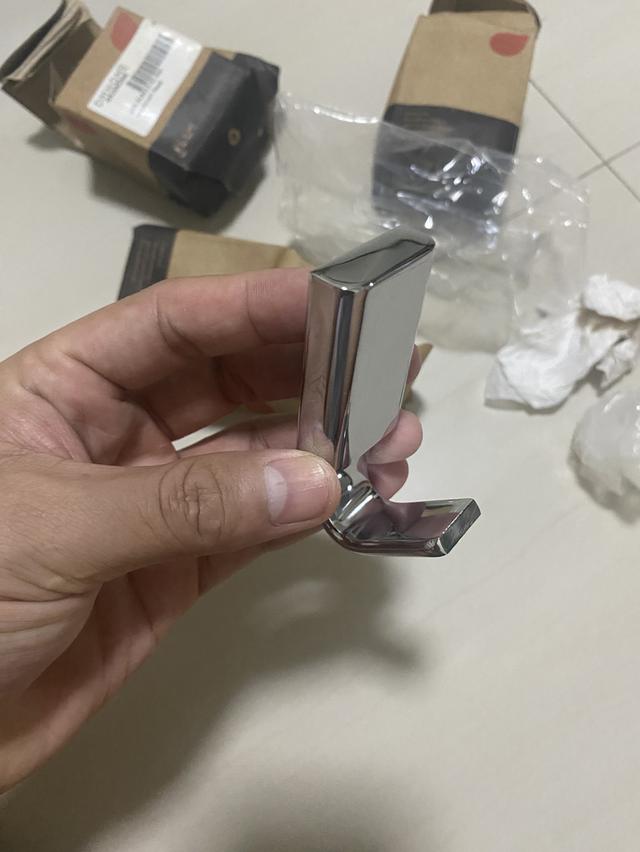 ตะขอเเขวนผ้า