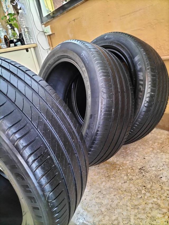 ยางรถยนต์มือสอง MICHELIN ปี 2019 (215/55 R 17) 8