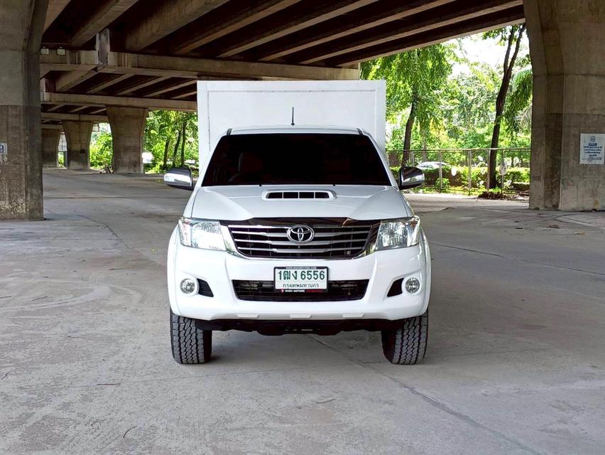 ขายรถ Toyota Vigo 2.5E CAB ตู้ทึบ ปี 2014 สีขาว เกียร์ธรรมดา 2