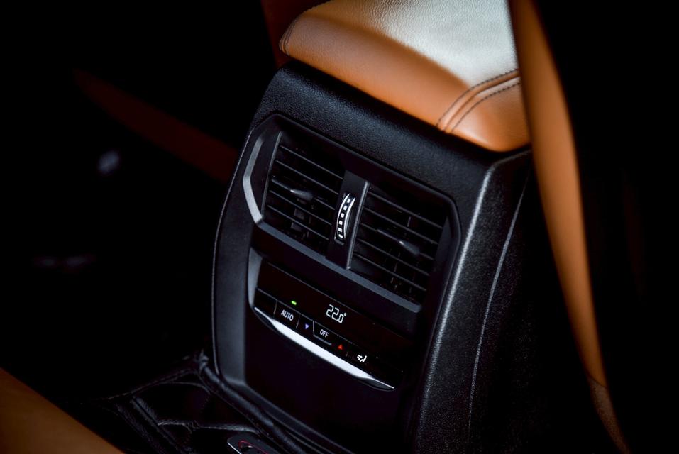 รหัสรถ CBL2163 BMW 320d 2.0 Limousine RHD [G20] AT 2020