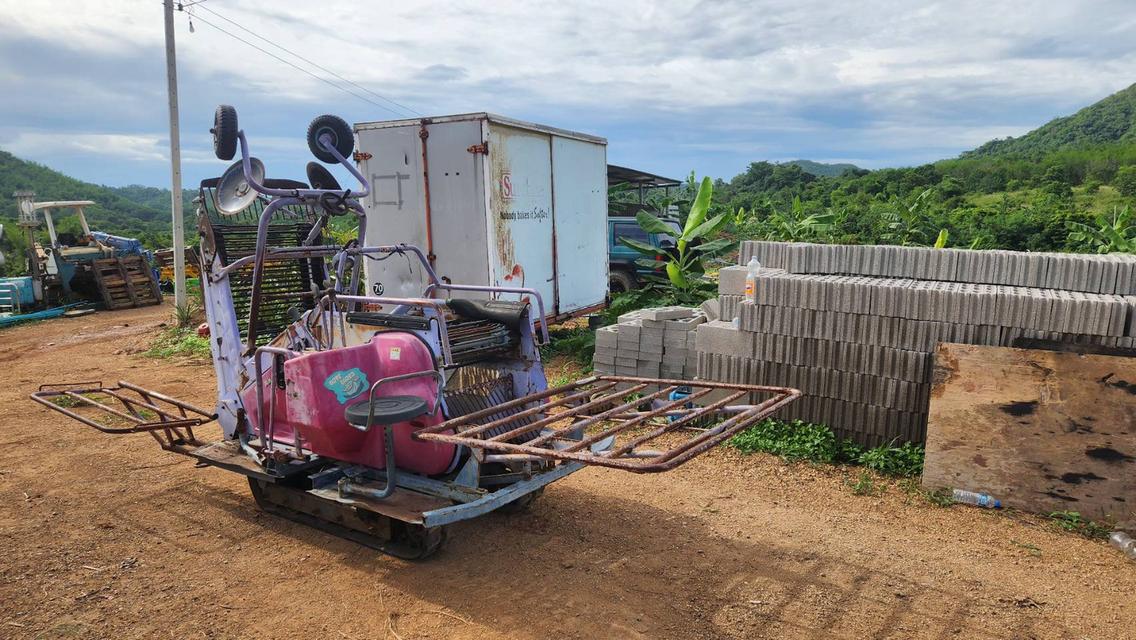 รถเก็บเกี่ยว พืชผลเกษตรในดิน เช่น หัวมัน เผือก แครอท เครื่องเบนซิน MITSUBISHI 4 จังหวะ เก่าญี่ปุ่น 7