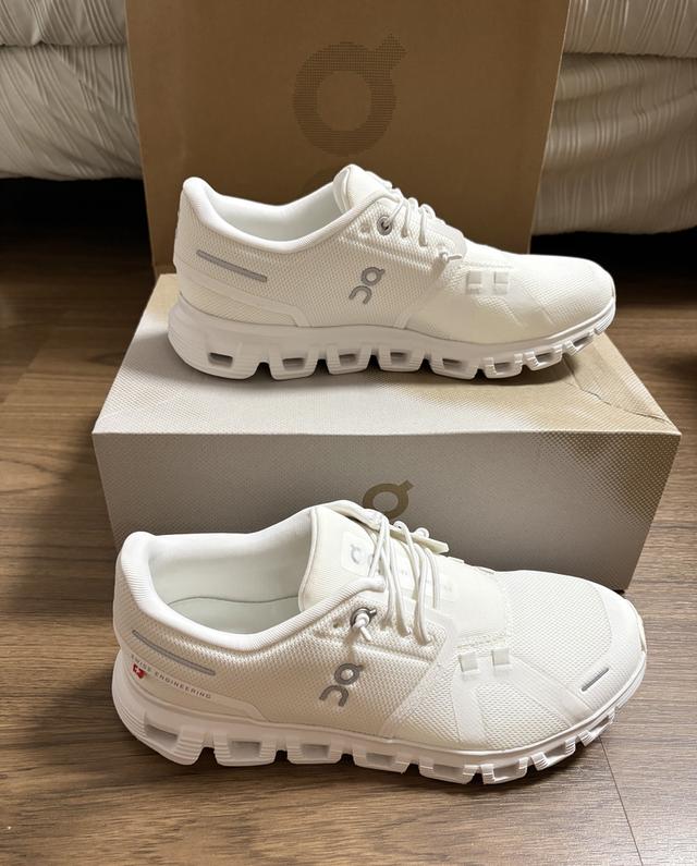 รองเท้า OnCloud 6 สีขาว ของใหม่ รูปที่ 6