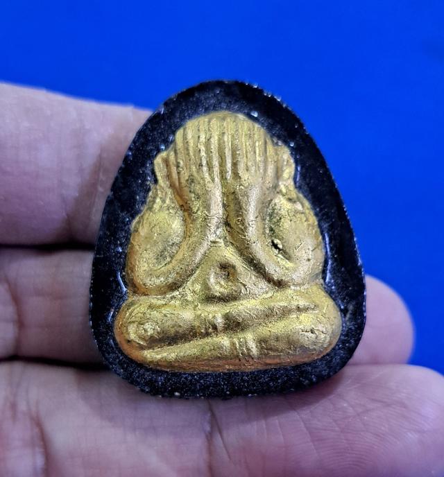 พระปิดตาลงรักปิดทอง หลวงปู่ทิม ปี 2515