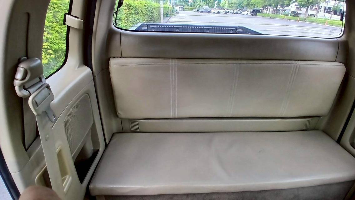 Toyota Vigo Prerunner Smart Cab 2.5 E VN Turbo เกียร์ธรรมดา สีดำ ปี 2013 13