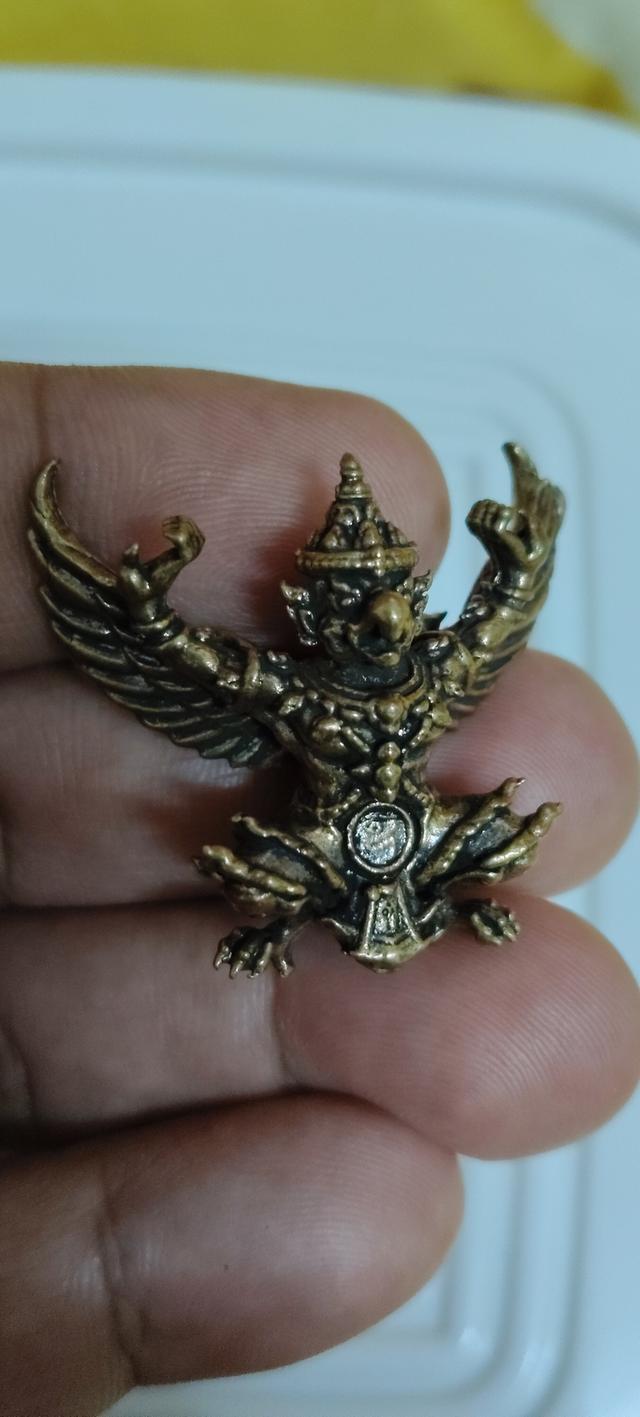 รูปหล่อพญาครุฑเมตตาโชคลาภ รูปที่ 3