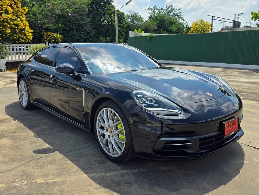 Porsche Panamera 4 E-Hybrid ปี 2019 สีดำ รถมือเดียวออกศูนย์ AAS รูปที่ 3