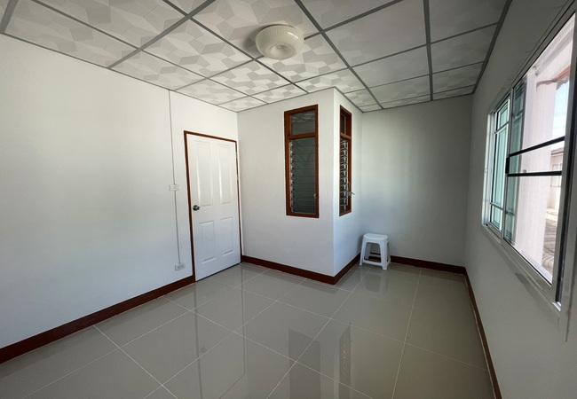 ขายทาวน์เฮ้าส์ หมู่บ้านปิยวรารมย์ 3 ถนนบ้านกล้วย-ไทรน้อย อำเภอไทรน้อย นนทบุรี 7