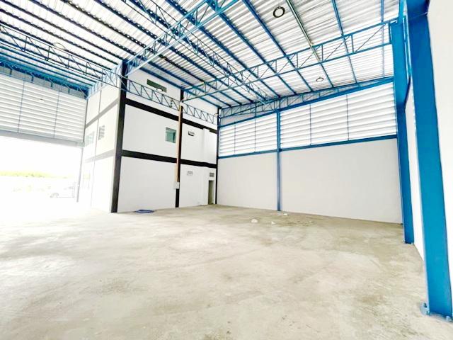 ตลาดมหาชัยไนท์ ต้นสน 500 ม. บางน้ำจืด สถานีรถไฟมหาชัย 3.5 กม. ขาย โรงงานพร้อมออฟฟิศ 3ชั้น 422ตรม. 106 ตรว. เซ็นทรัล มหาช 2