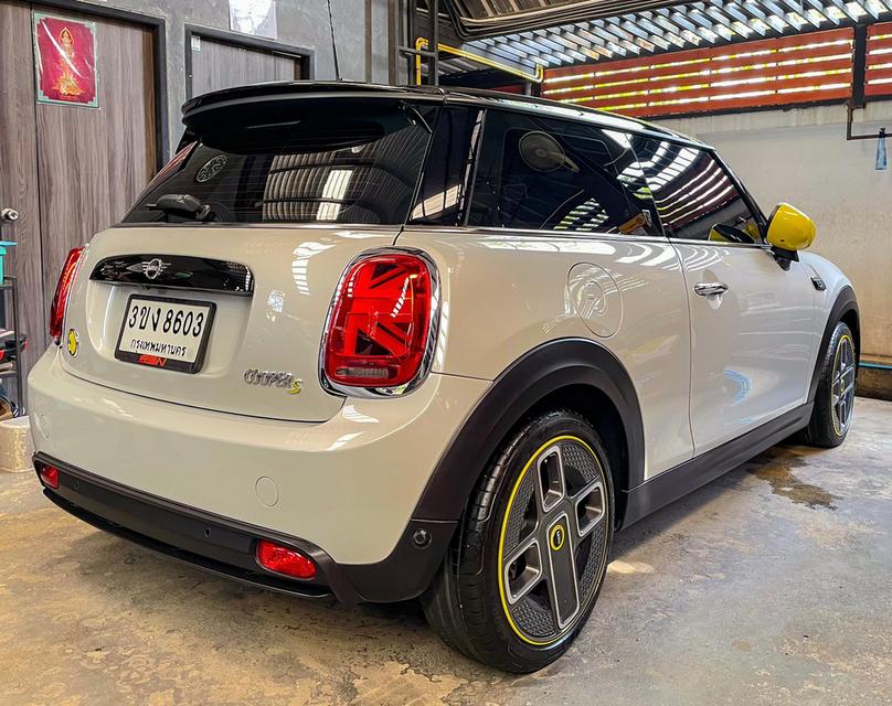 MINI Cooper SE LCI ปี 2021 4