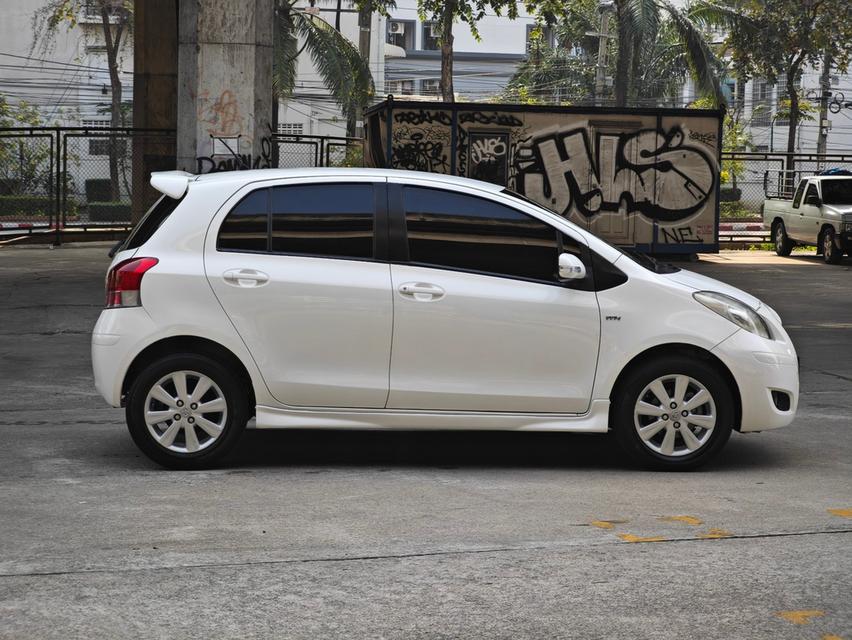 Toyota Yaris hatchback 1.5E AT ปี 2009  4