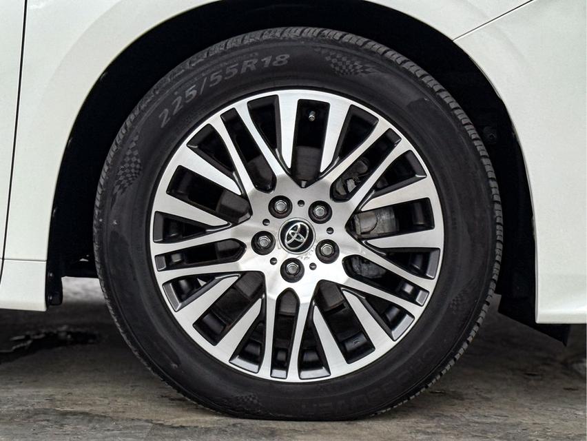 รหัสรถ WRT9108 2016 TOYOTA VELLFIRE, 2.5 17