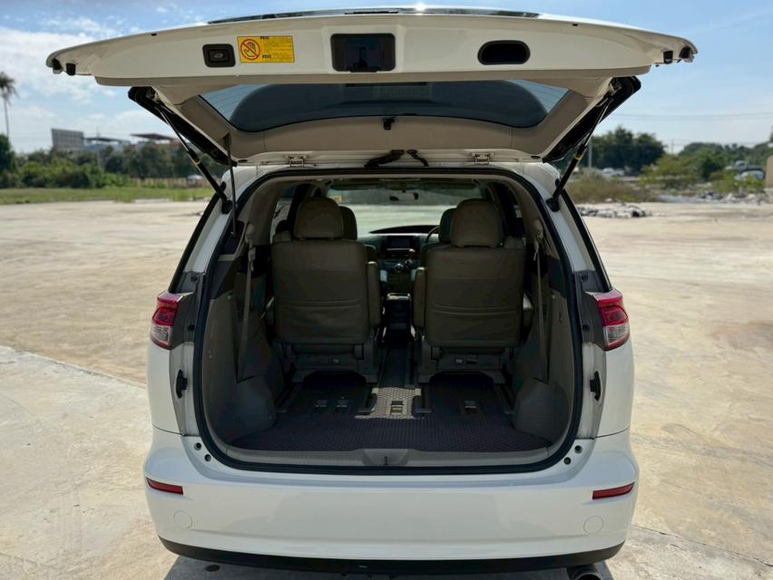TOYOTA ESTIMA 2.4 wagon. Y2011. สีขาว  ออโต้  7