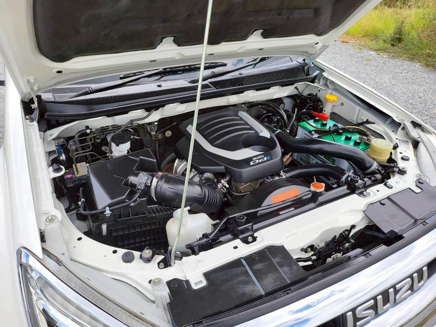 รหัสรถ NC4999 ISUZU ✳️ MU-X 1.9 DA-DVD Navi (2WD) 9