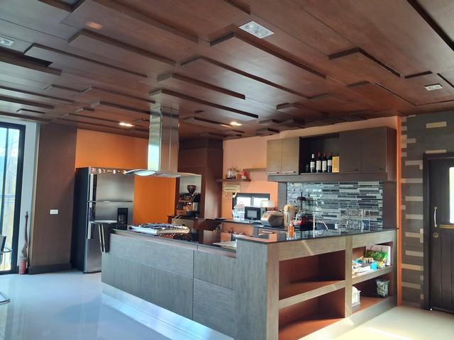 ขายบ้านเดี่ยว 2 ชั้น ขนาดใหญ่ ขนาดที่ดิน 210 ตารางวา พื้นที่ใช้สอยภายในตัวบ้าน 600 ตารางเมตร สร้างด้วยอิฐมอญแดงทั้งหลัง ถนนพุทธมณฑลสาย 3 ซอย 19 14