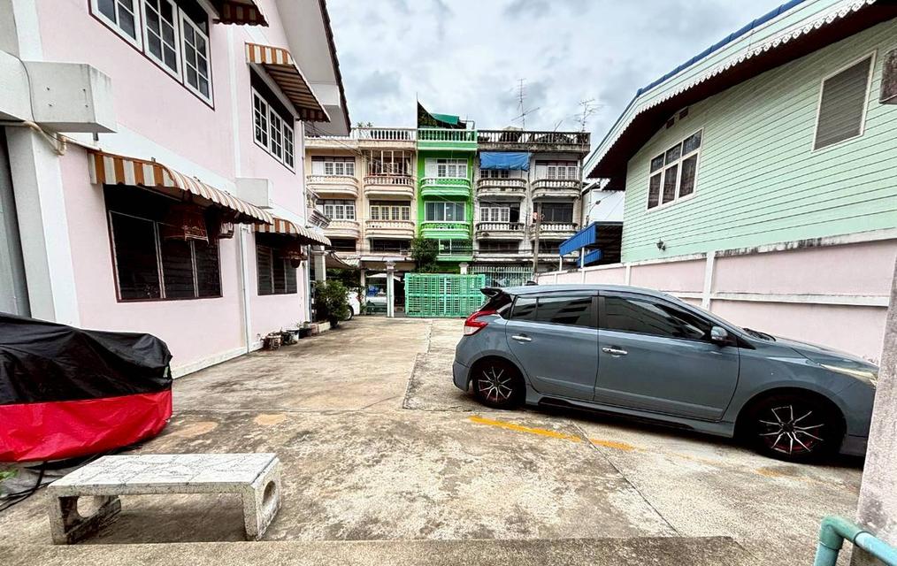 🏠​​ขายบ้านทำเลทอง ซอยเพชรเกษม 88 - บางแค อยู่แล้วเฮง เดินทางสะดวก เข้าออกได้ 3 เส้นทางหลัก พื้นที่ 105 ตรว. ในราคา 9.5 ล้านบาท 15