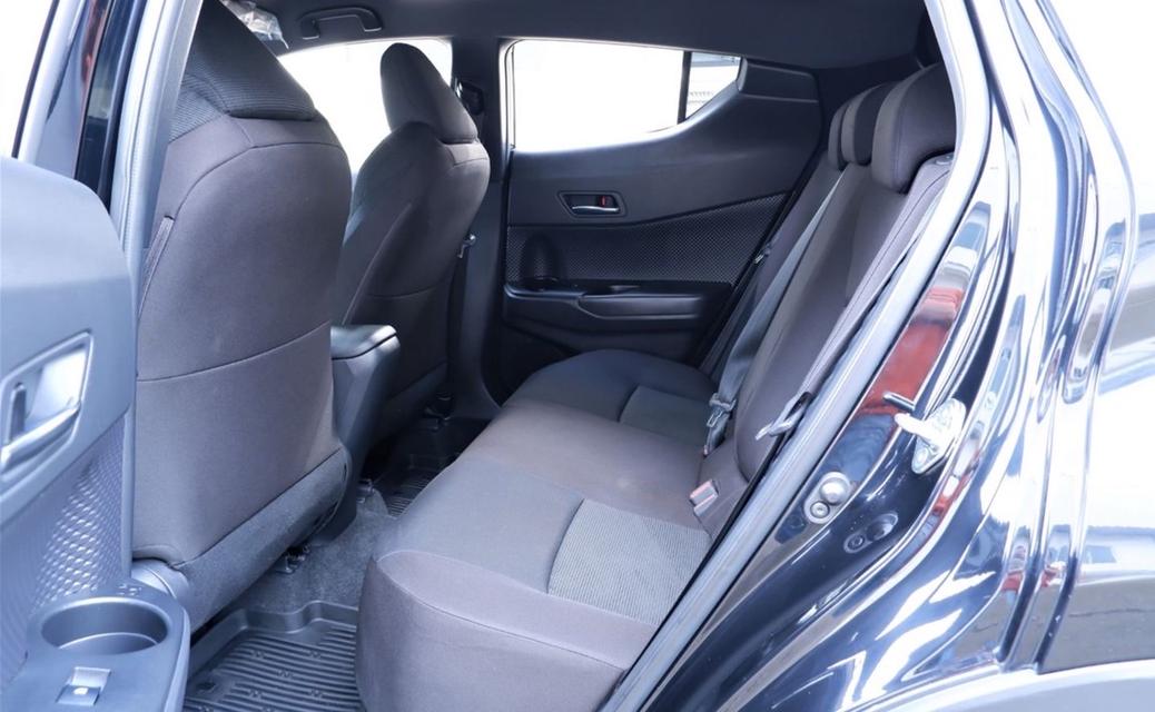 toyota chr 1.8 entry ปี2019เกียร์ออโต้ 10