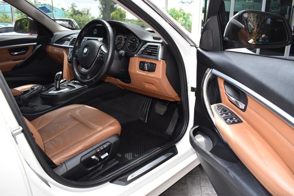 BMW 320i Luxury (F30) LCI ปี 2016 วิ่ง 8x,xxx km เครื่องยนต์  2,000 cc Twin Power Turbo 184 HP ประหยัดน้ำมัน 3